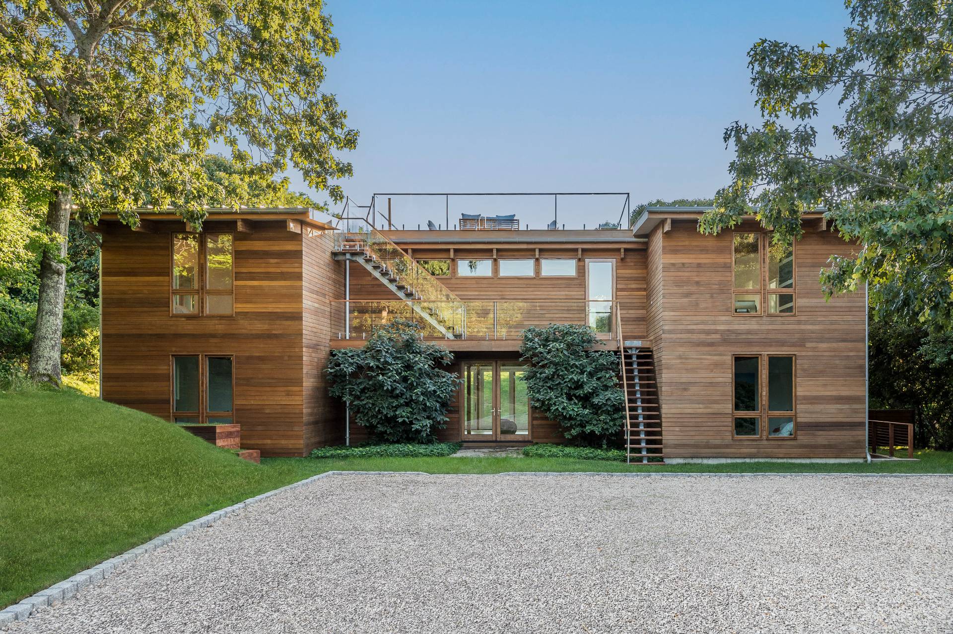 10 CAPTAIN BALFOUR WAY