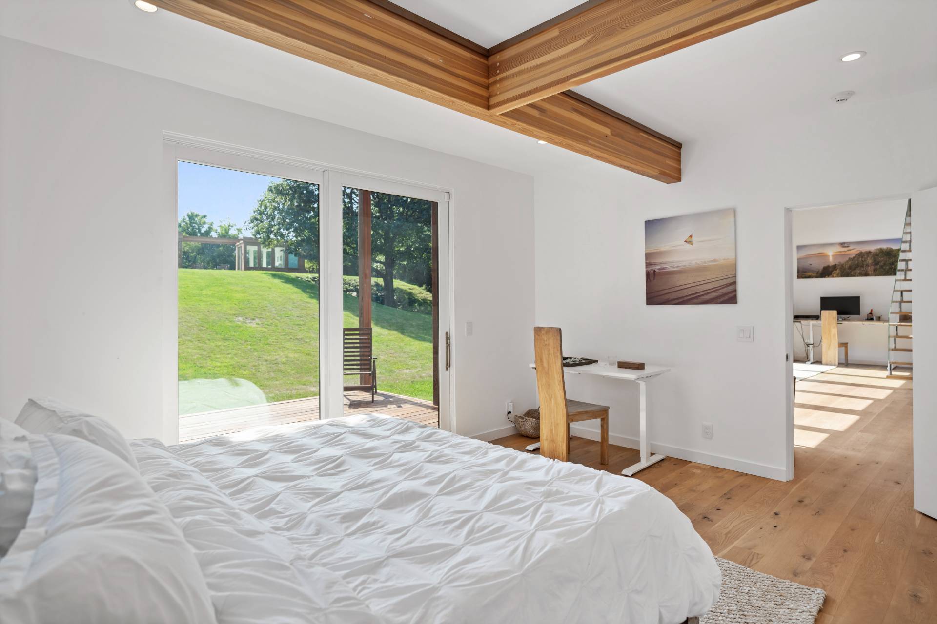 10 CAPTAIN BALFOUR WAY