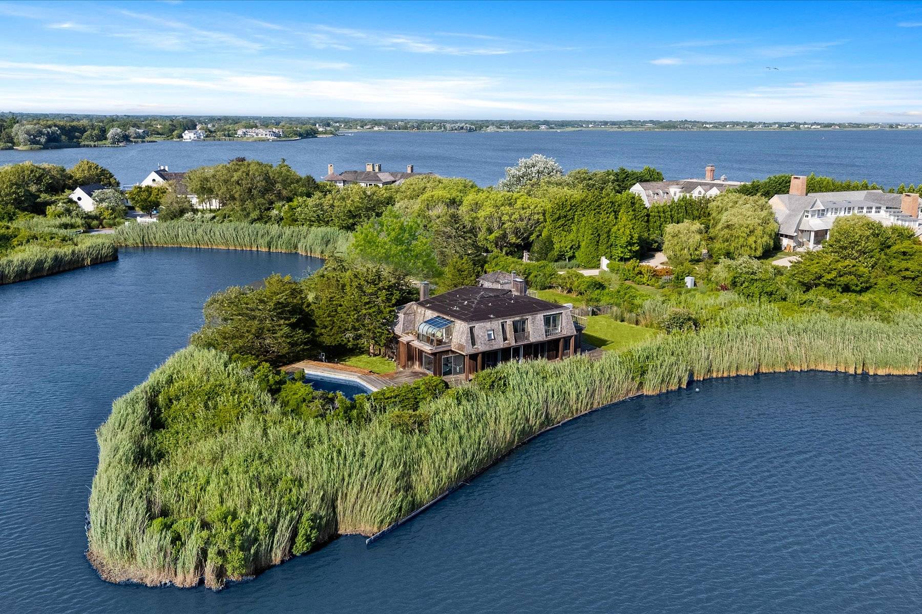 104 COBB ISLE RD