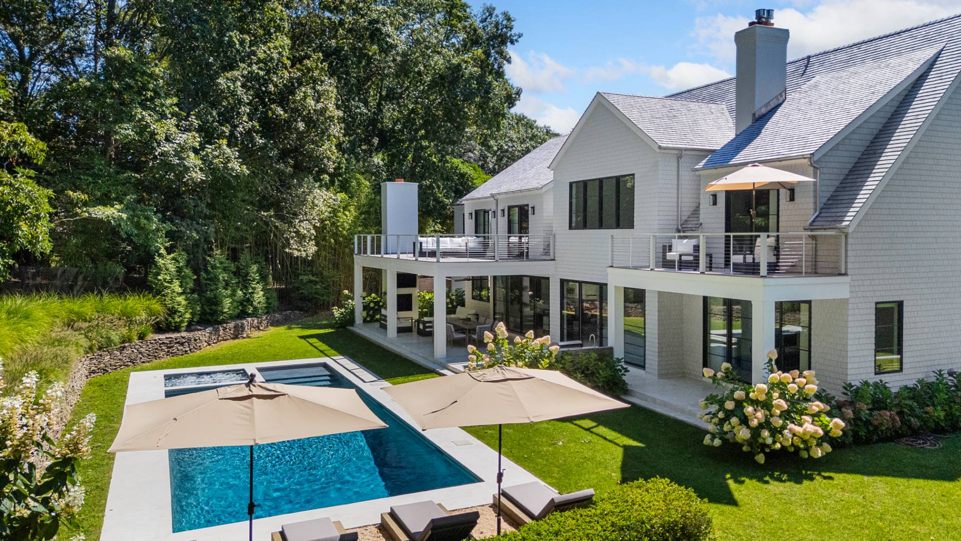 6 SAWMILL LN