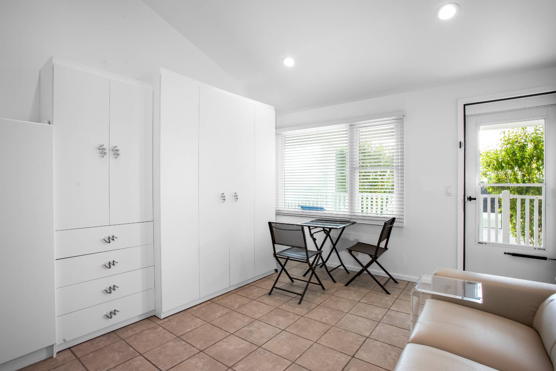 231 DUNE RD, #908 & 909