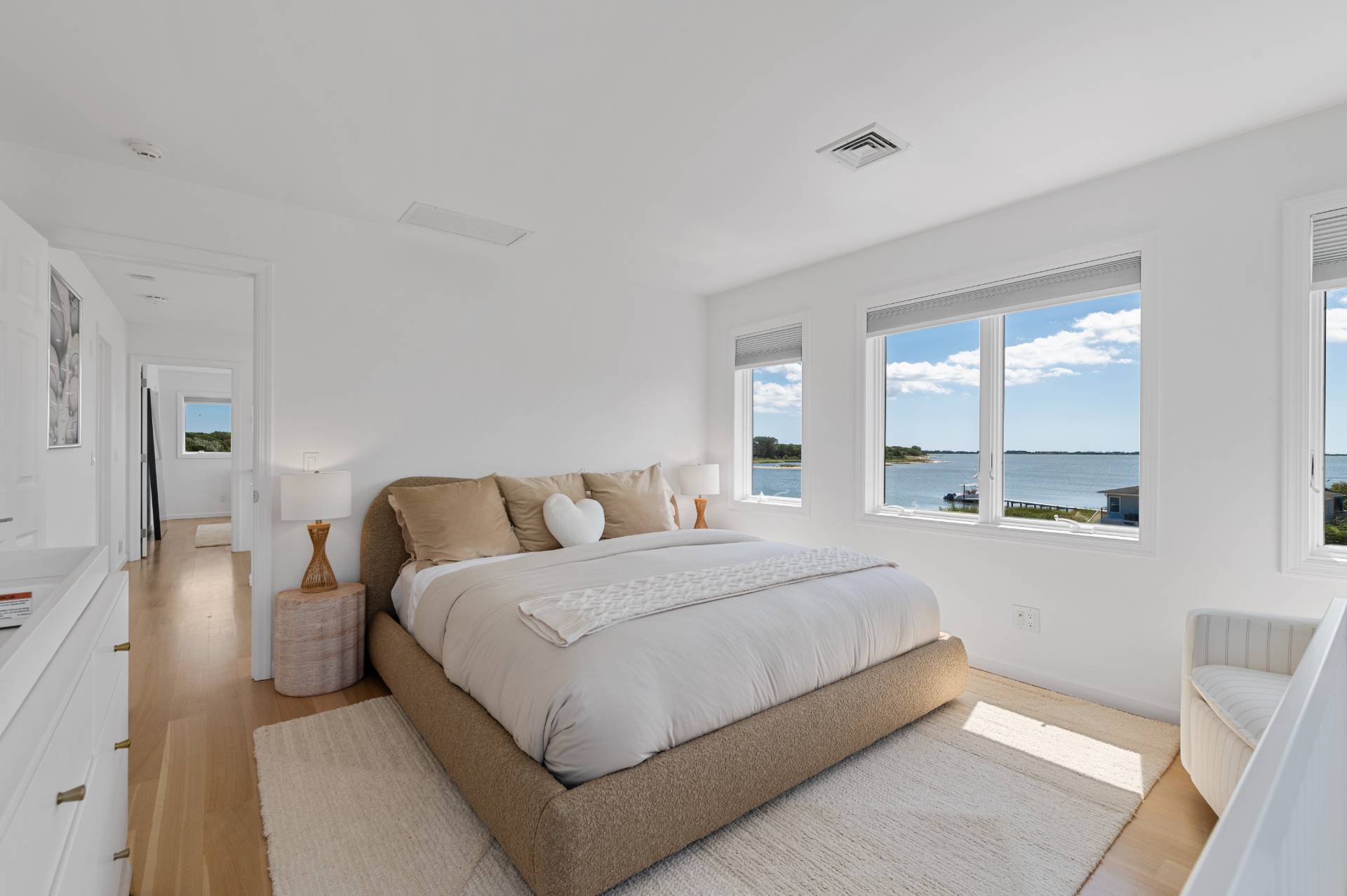 106 LITTLE NECK RD