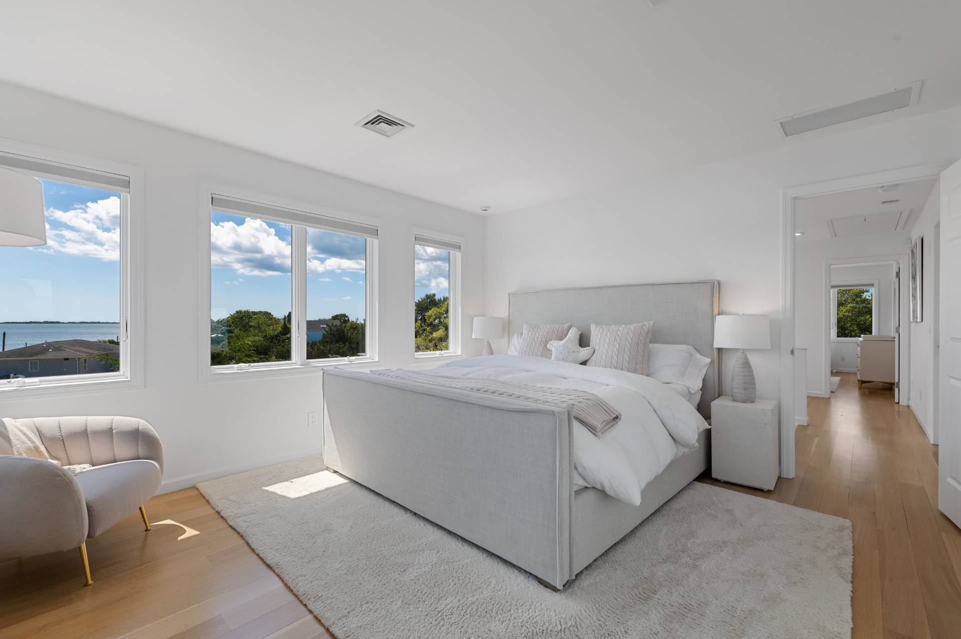 106 LITTLE NECK RD