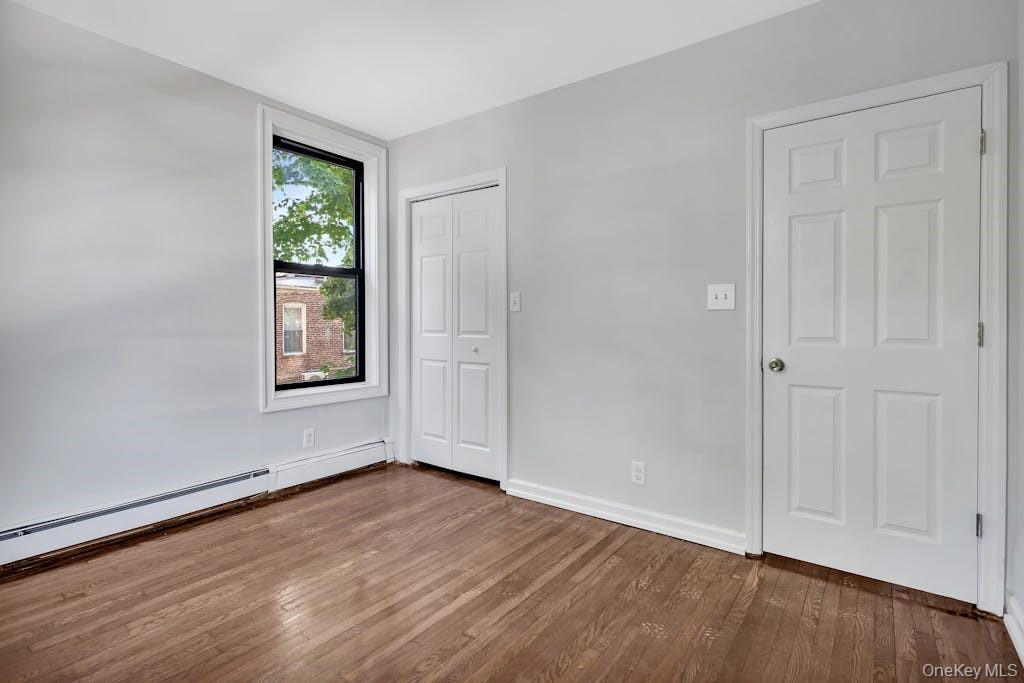 107 N Forest Avenue Unit: 2R