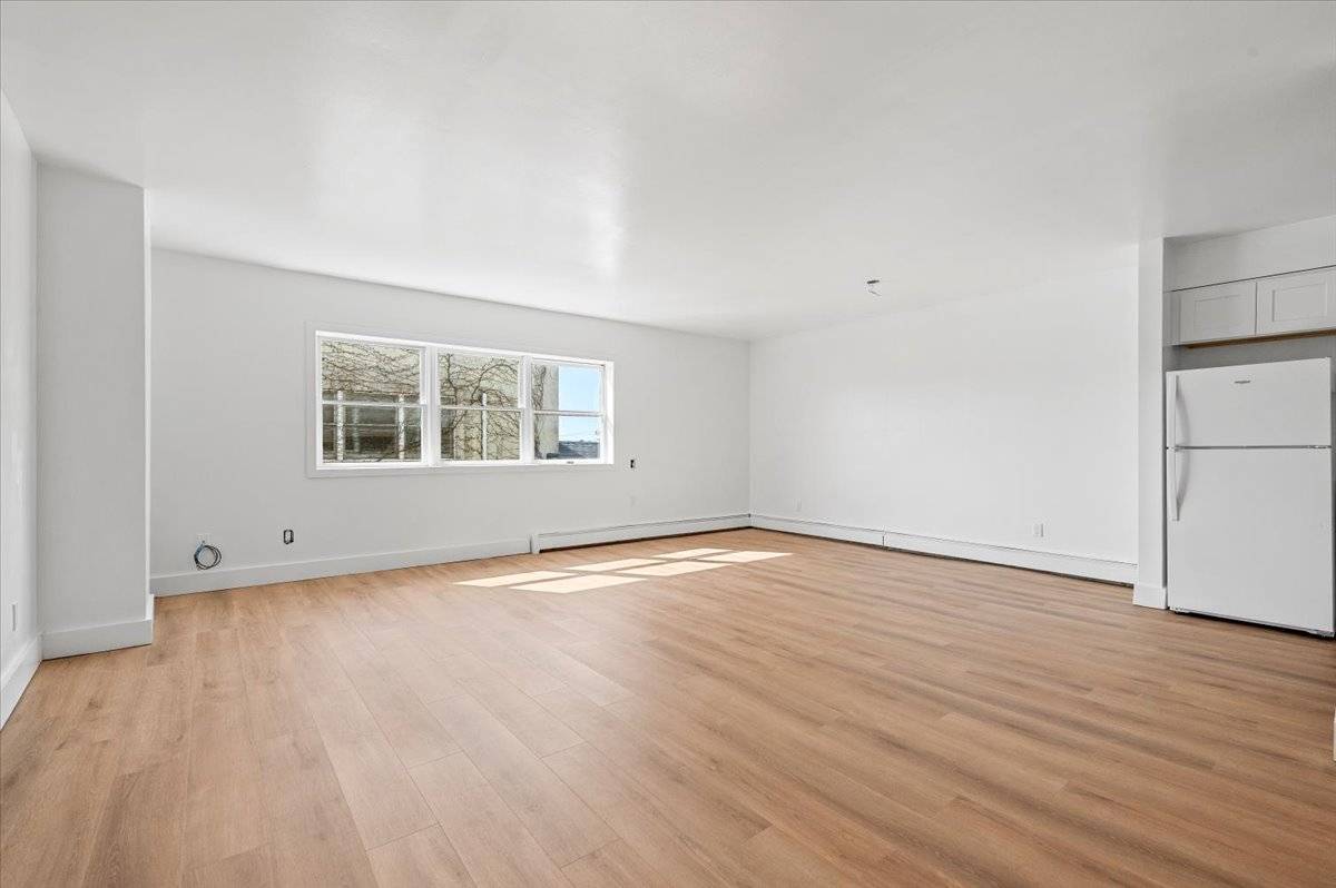36 MAIN ST, #3