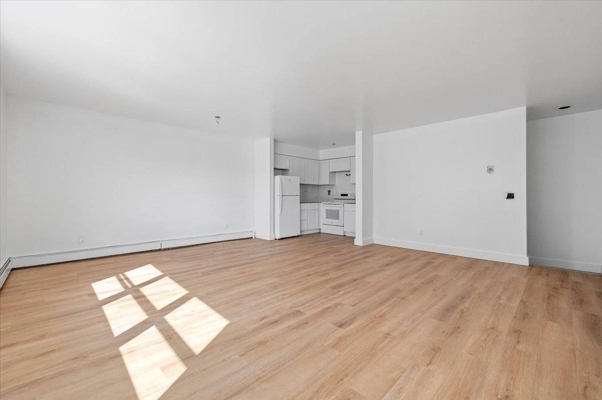 36 MAIN ST, #3