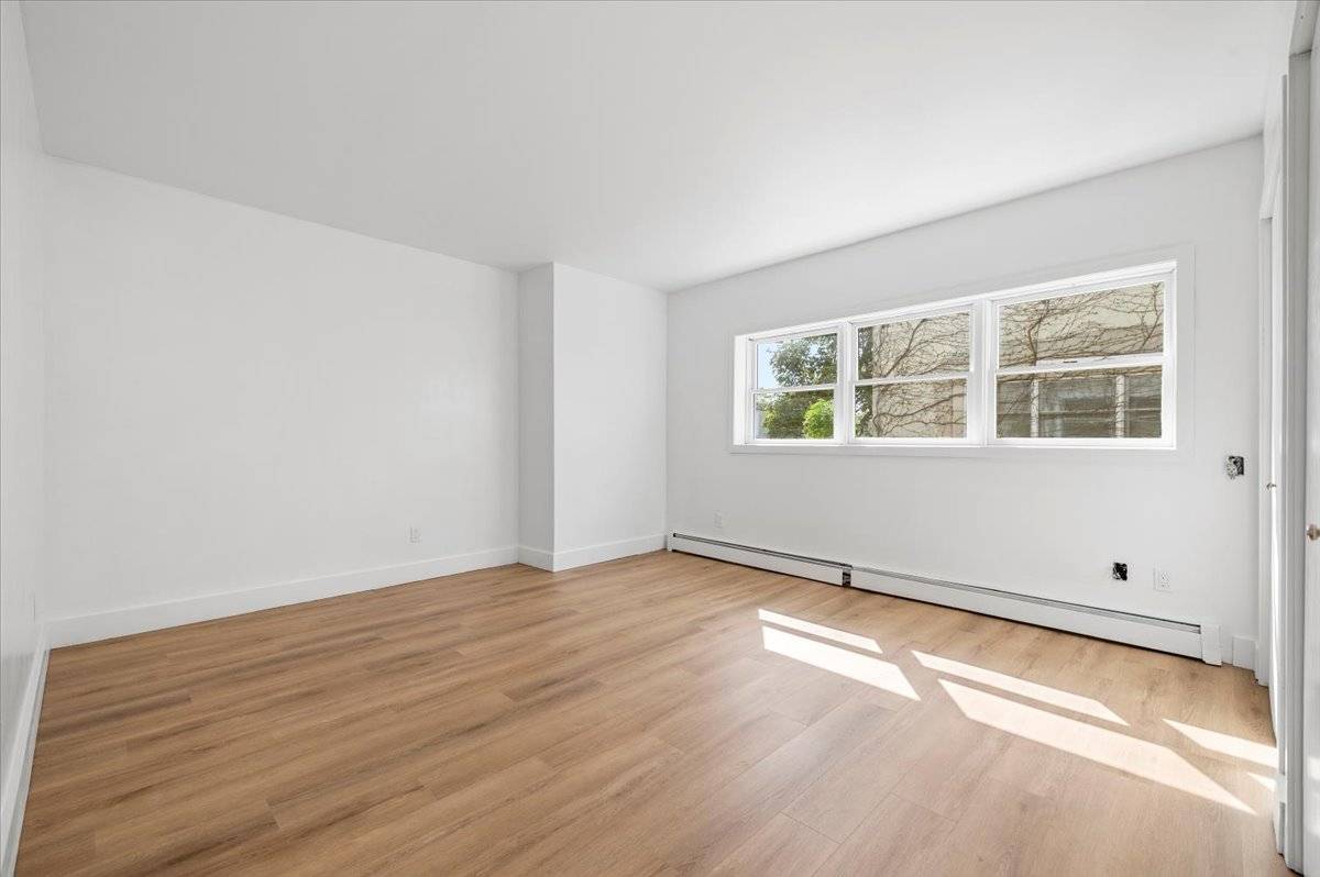 36 MAIN ST, #3