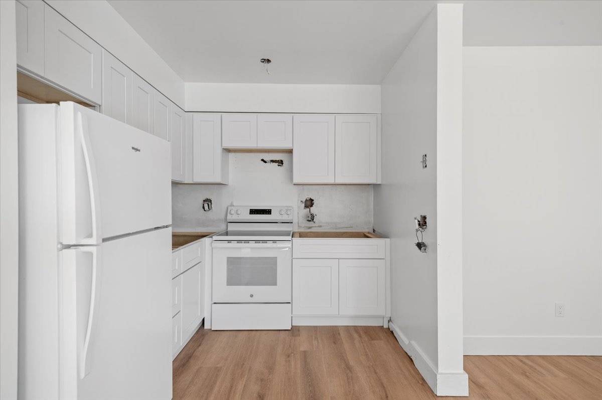 36 MAIN ST, #3