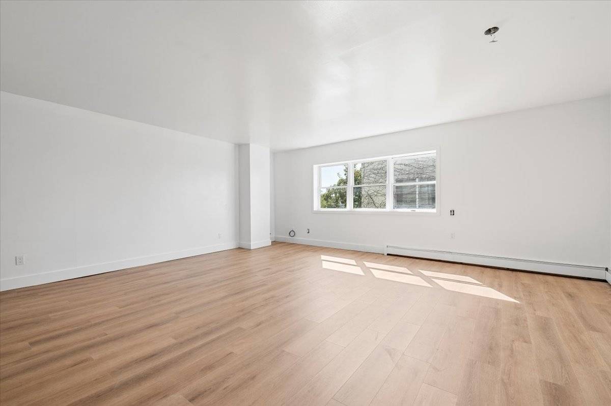 36 MAIN ST, #3