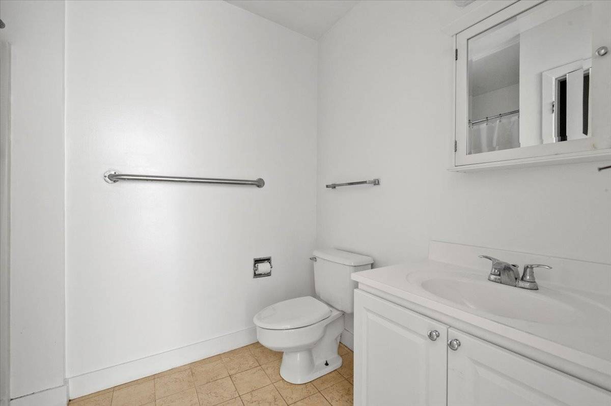 36 MAIN ST, #3