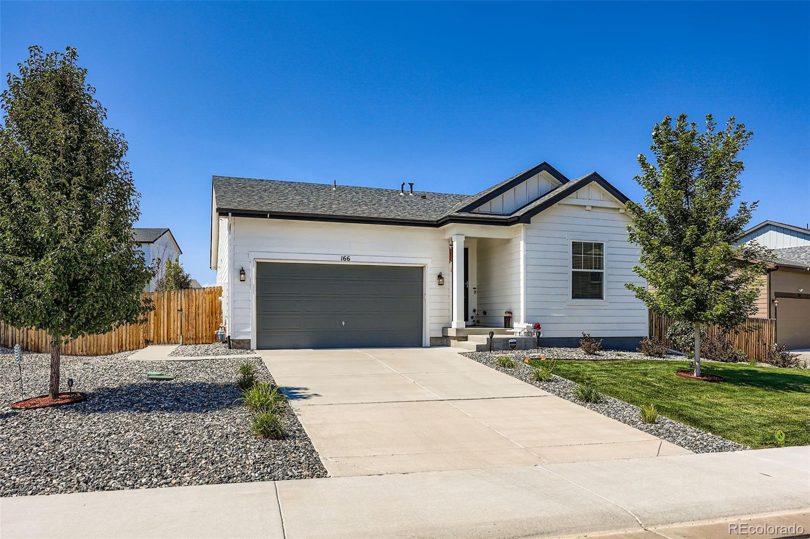 166 Vista Cliff Circle
