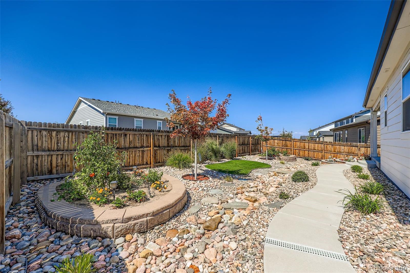 166 Vista Cliff Circle