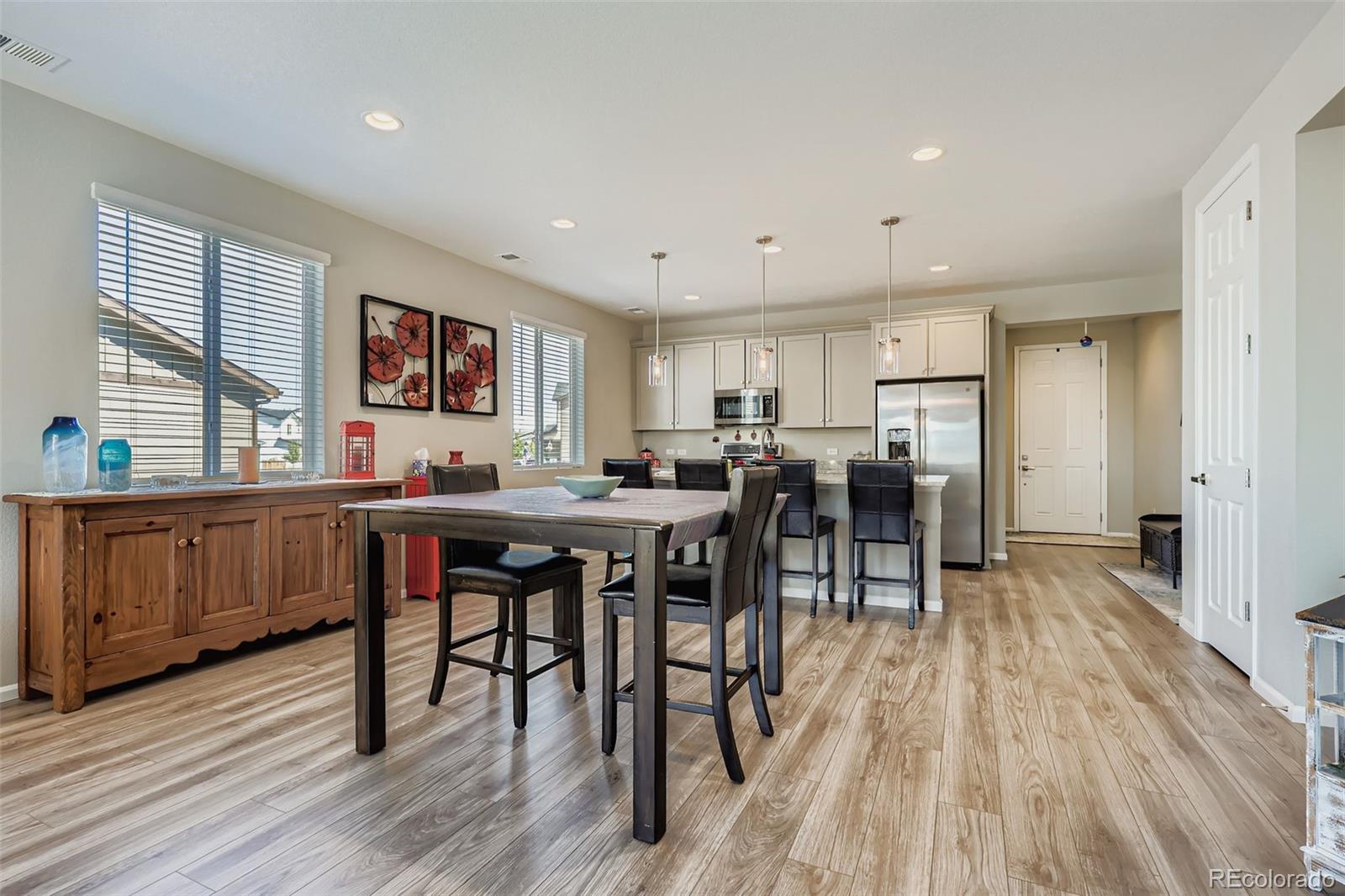 166 Vista Cliff Circle