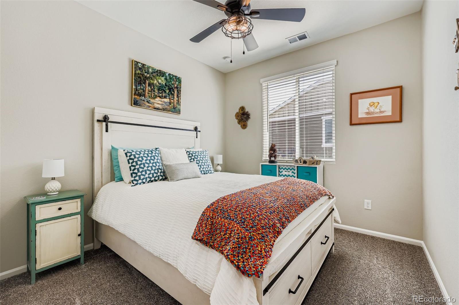 166 Vista Cliff Circle
