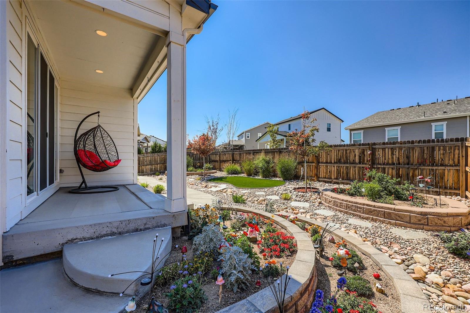 166 Vista Cliff Circle