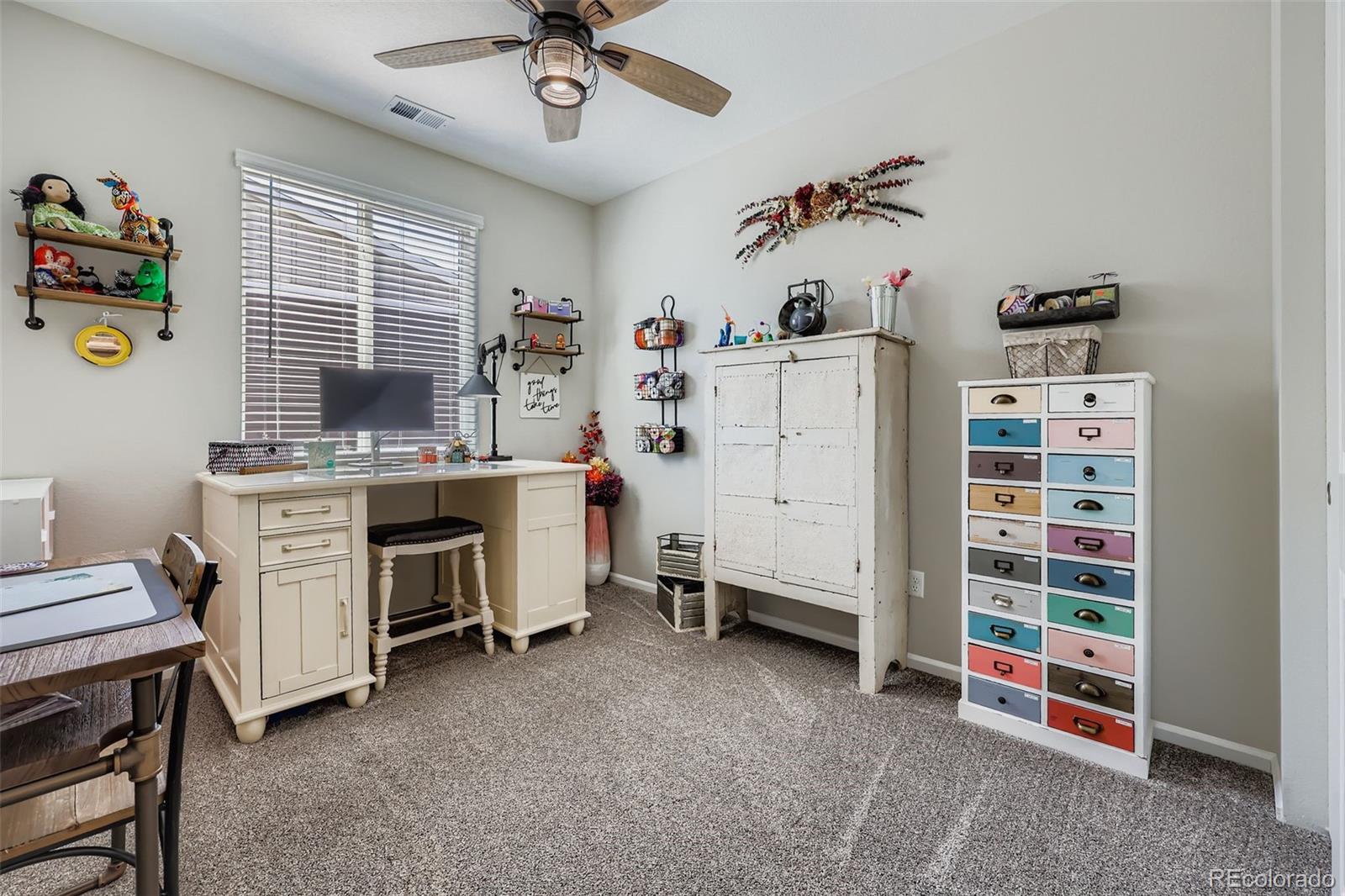 166 Vista Cliff Circle