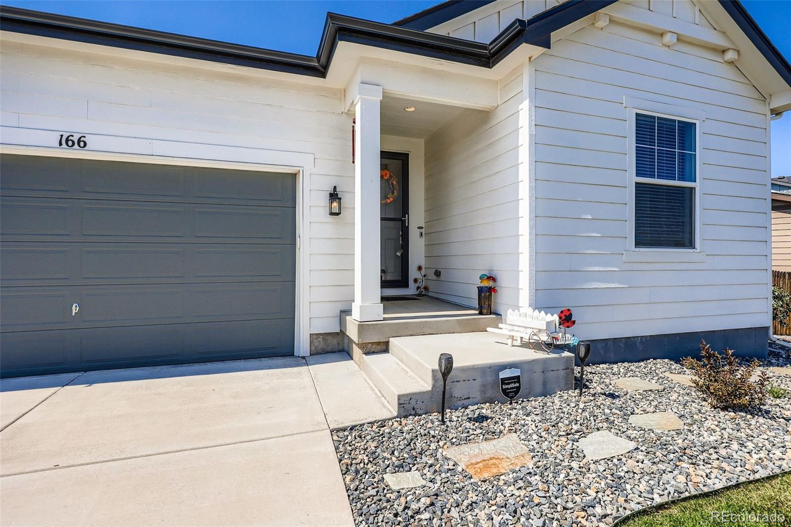 166 Vista Cliff Circle