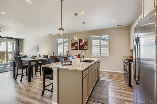 166 Vista Cliff Circle