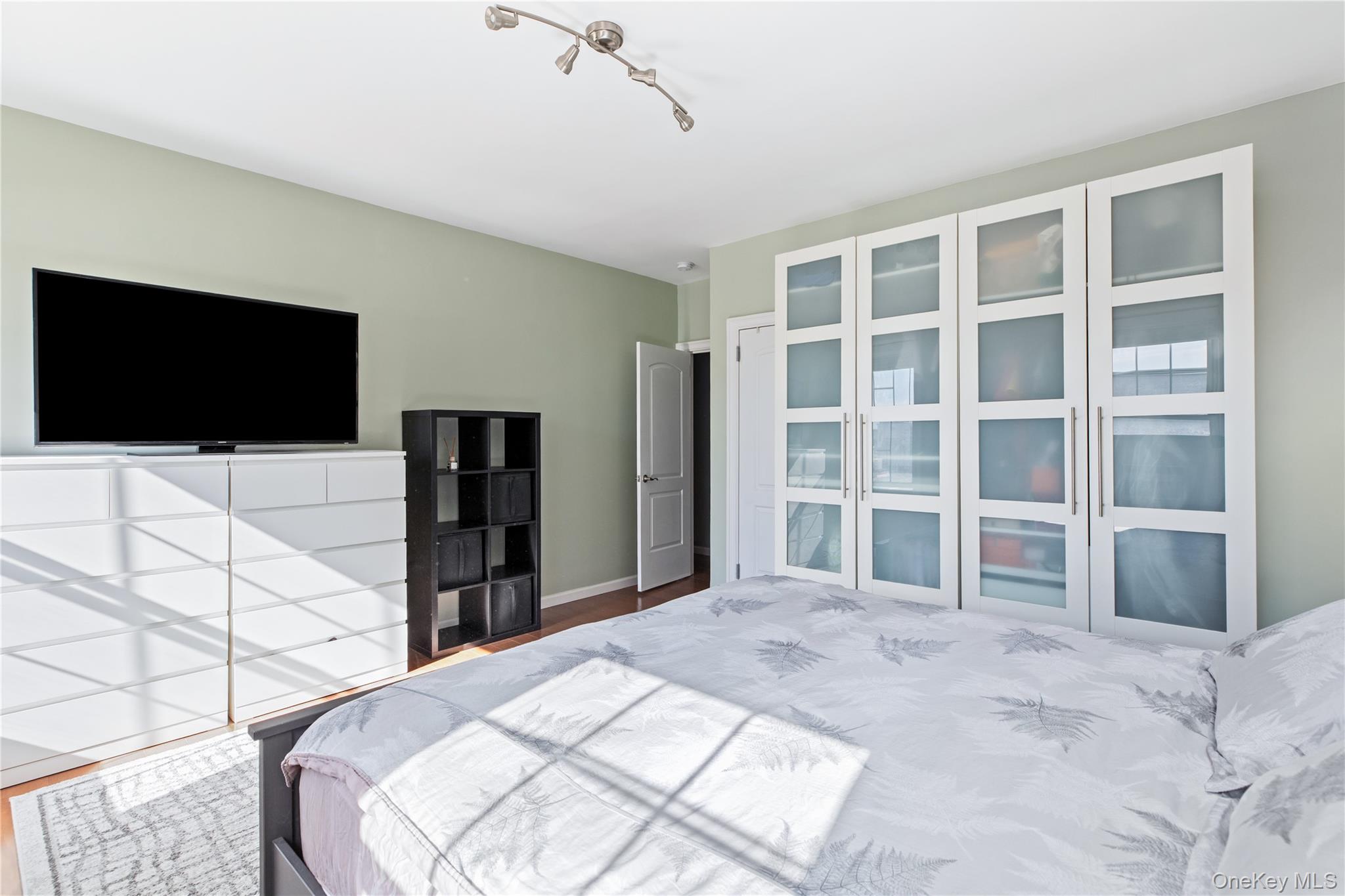 4 Maple Drive Unit: 5K