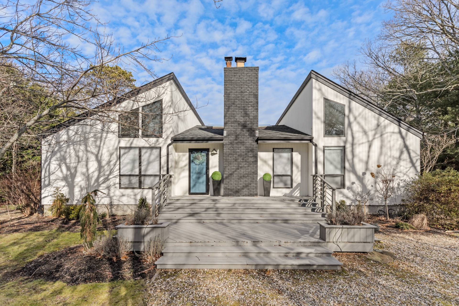 29 BLUE JAY WAY