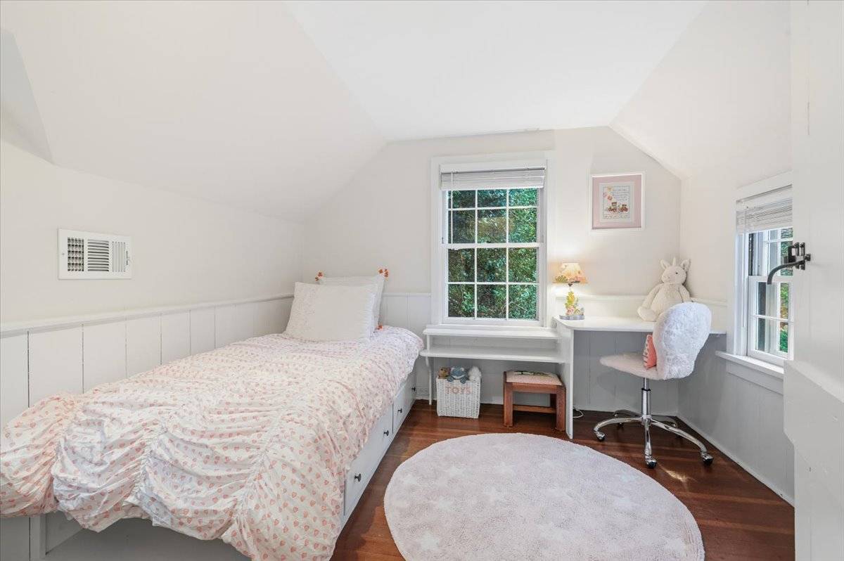 17 OCEAN VIEW AVE