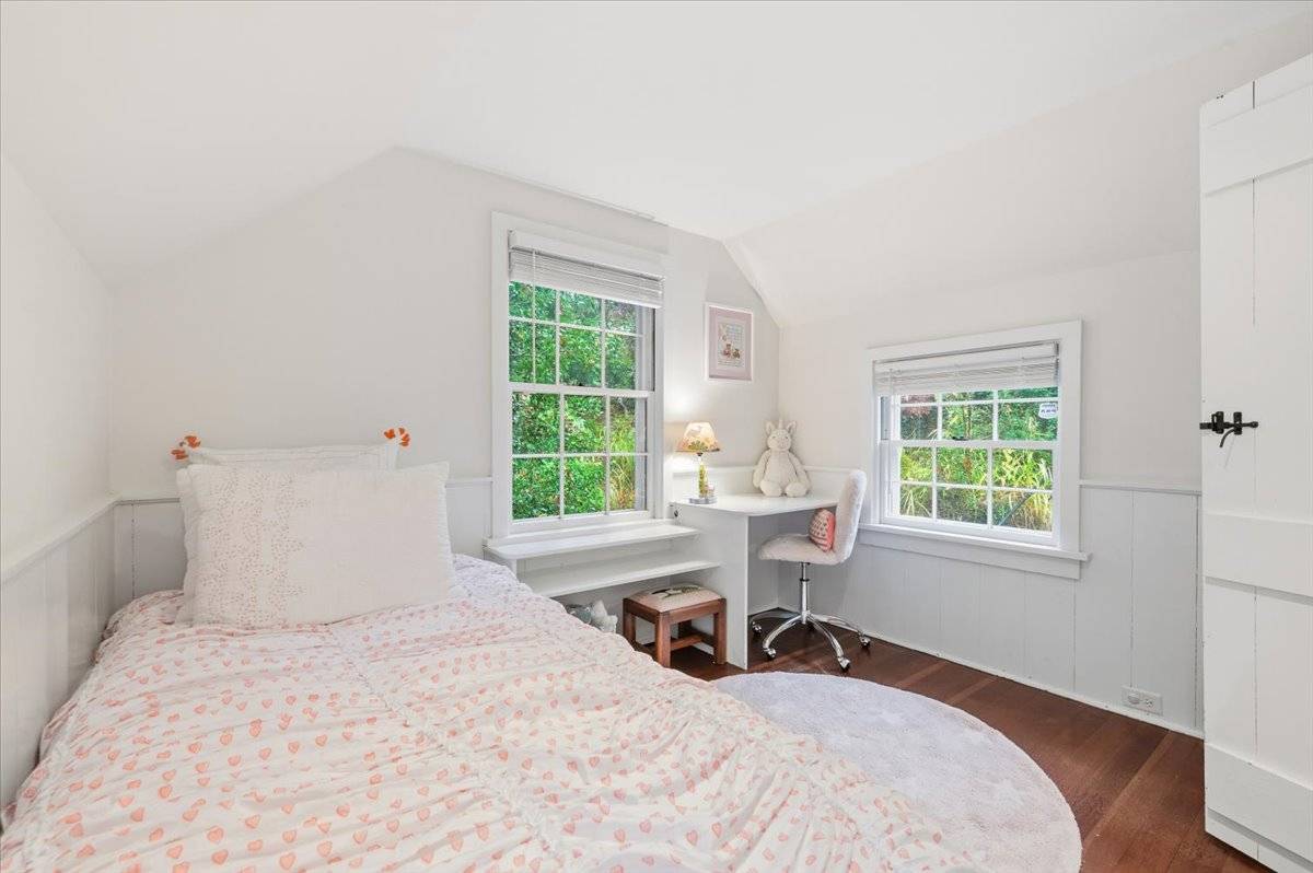17 OCEAN VIEW AVE
