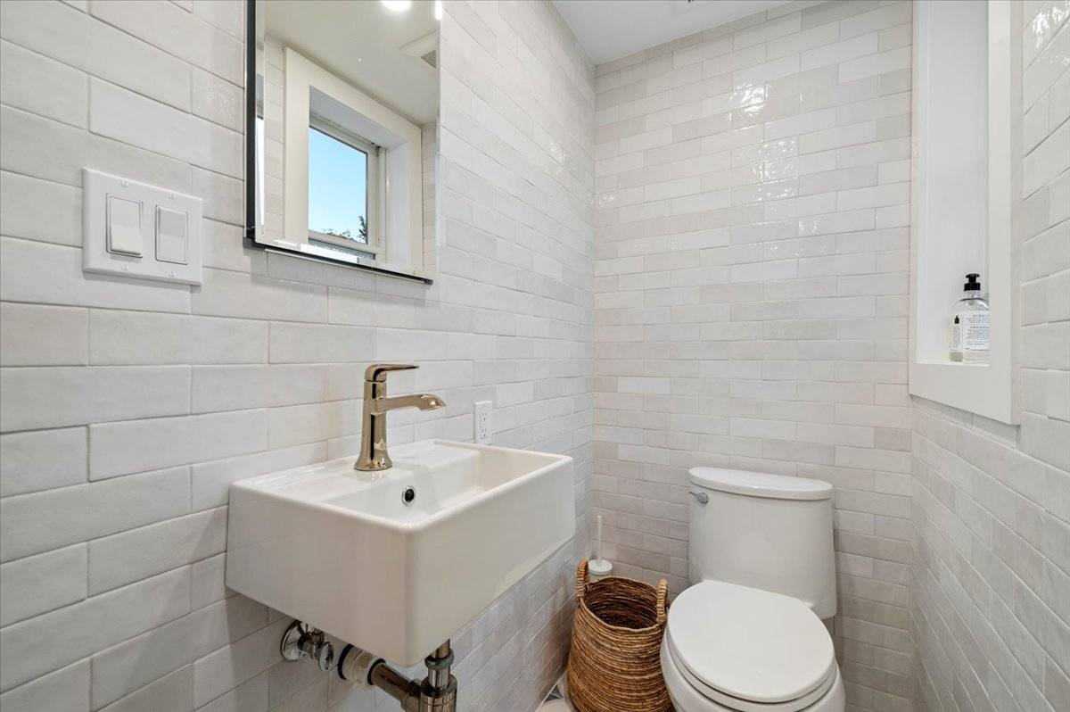 17 OCEAN VIEW AVE