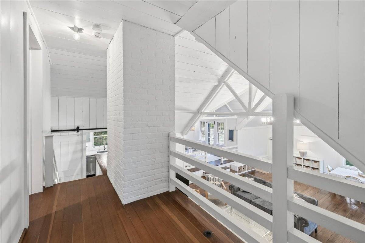 17 OCEAN VIEW AVE
