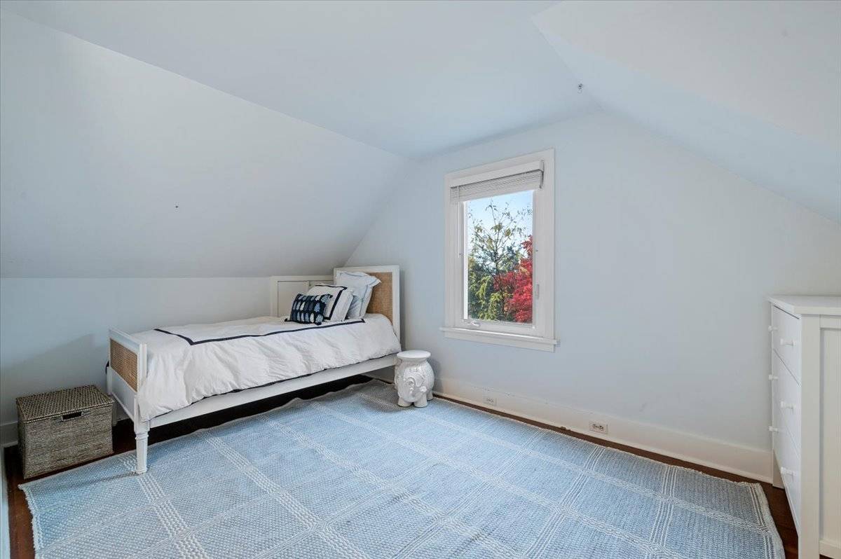17 OCEAN VIEW AVE