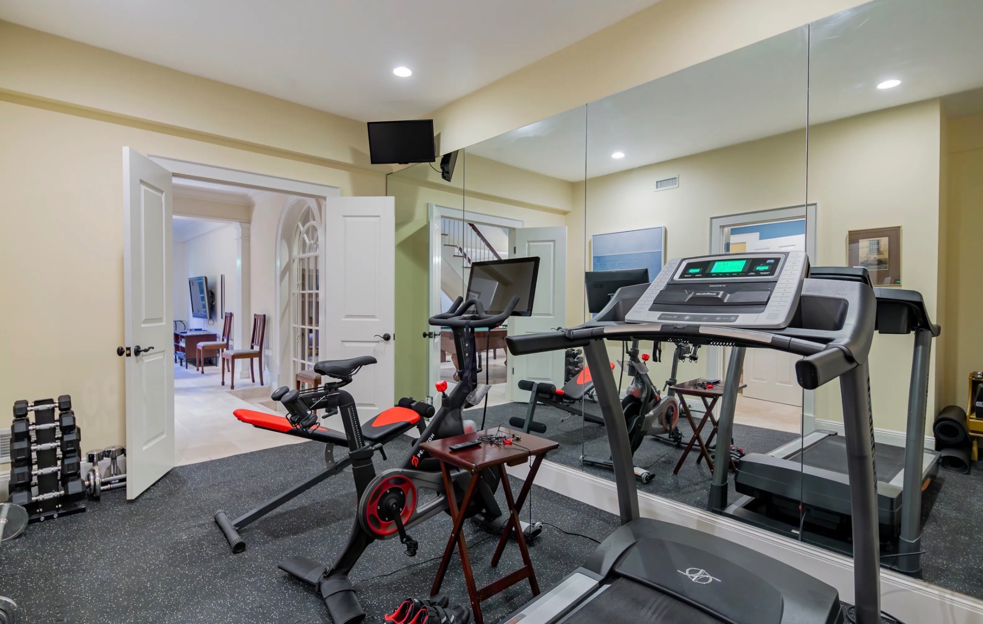 561 SAGAPONACK MAIN ST