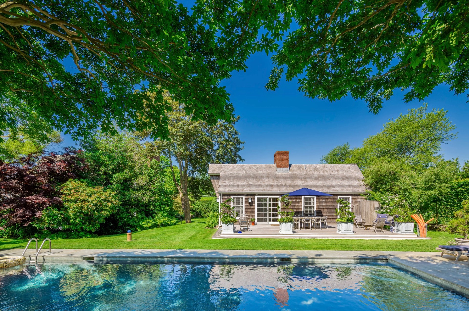 561 SAGAPONACK MAIN ST