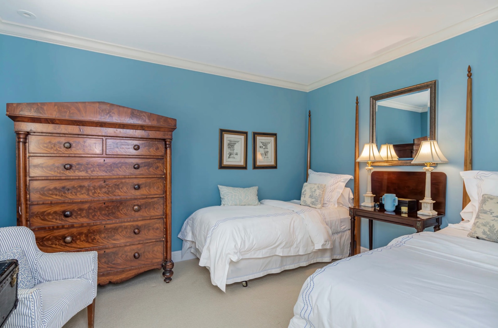 561 SAGAPONACK MAIN ST