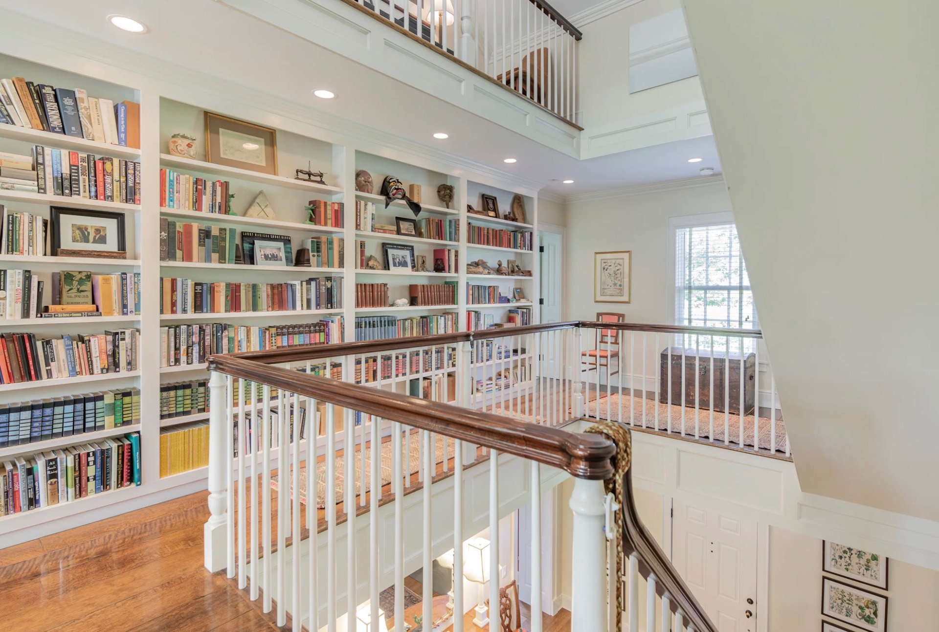 561 SAGAPONACK MAIN ST