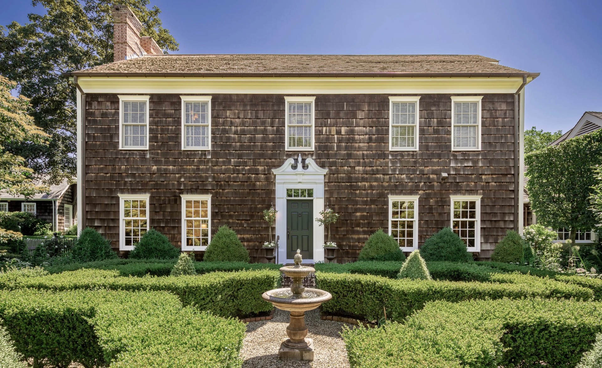 561 SAGAPONACK MAIN ST