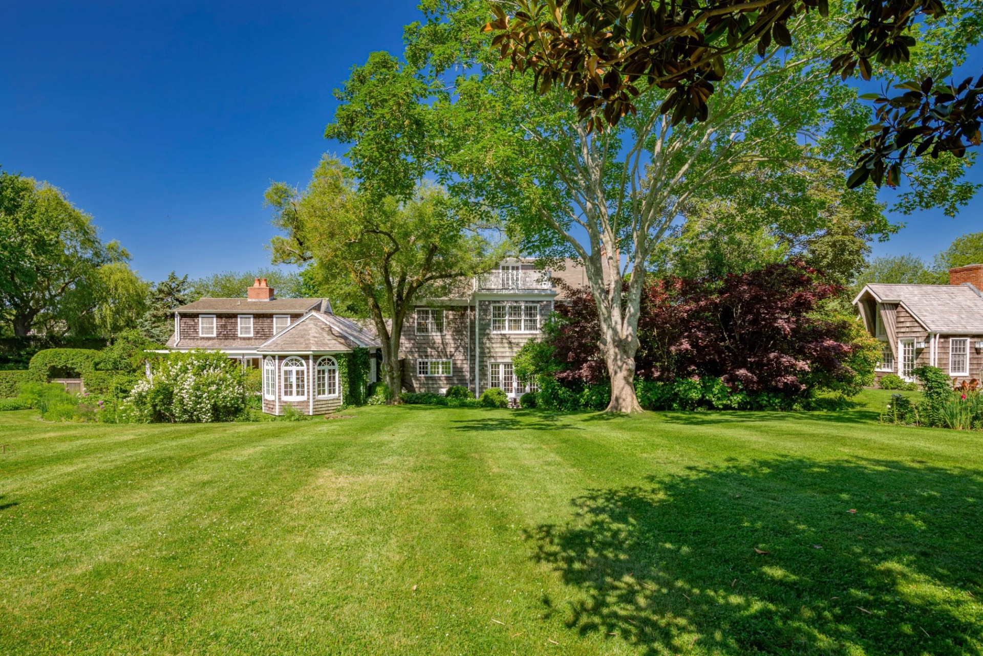 561 SAGAPONACK MAIN ST