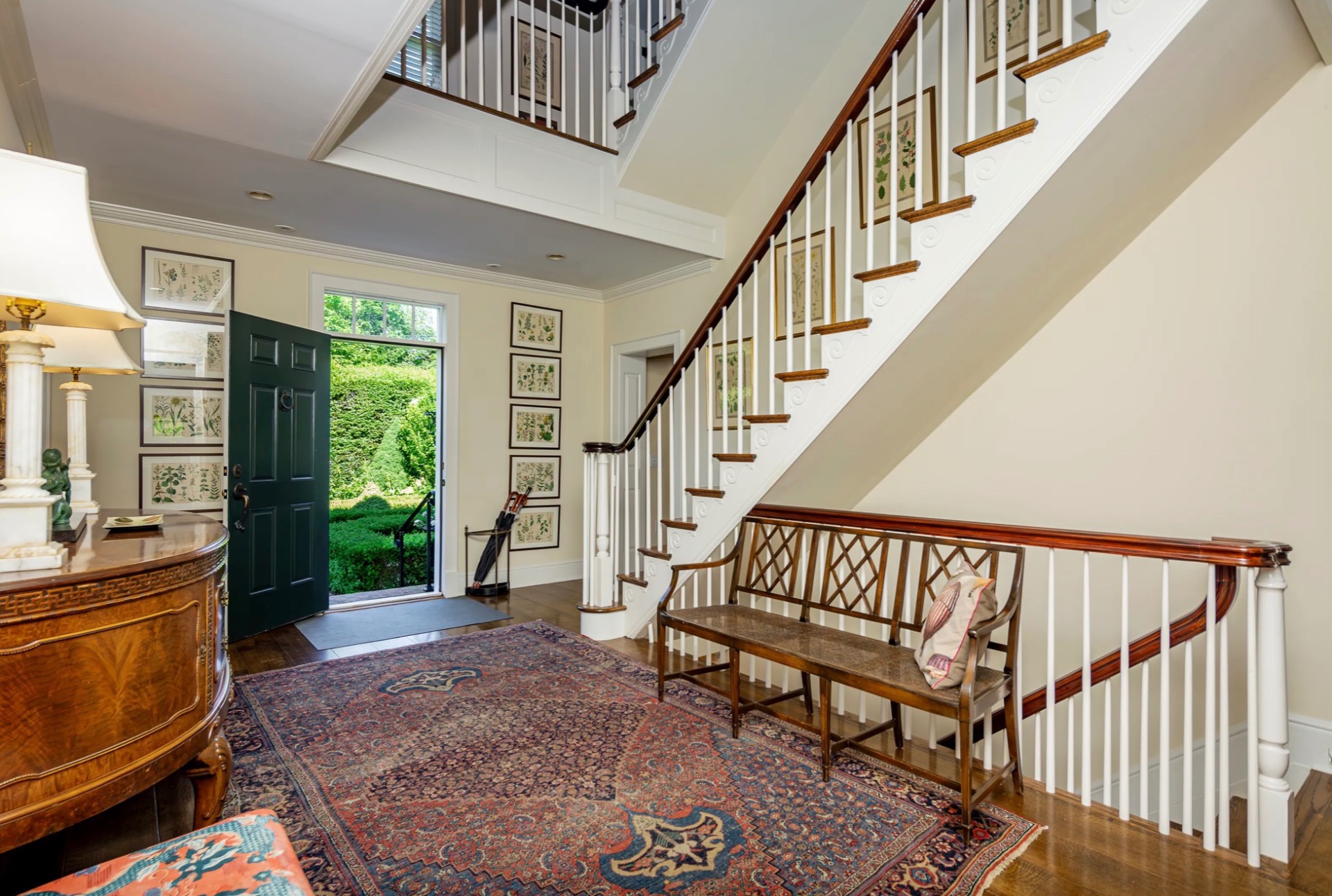 561 SAGAPONACK MAIN ST