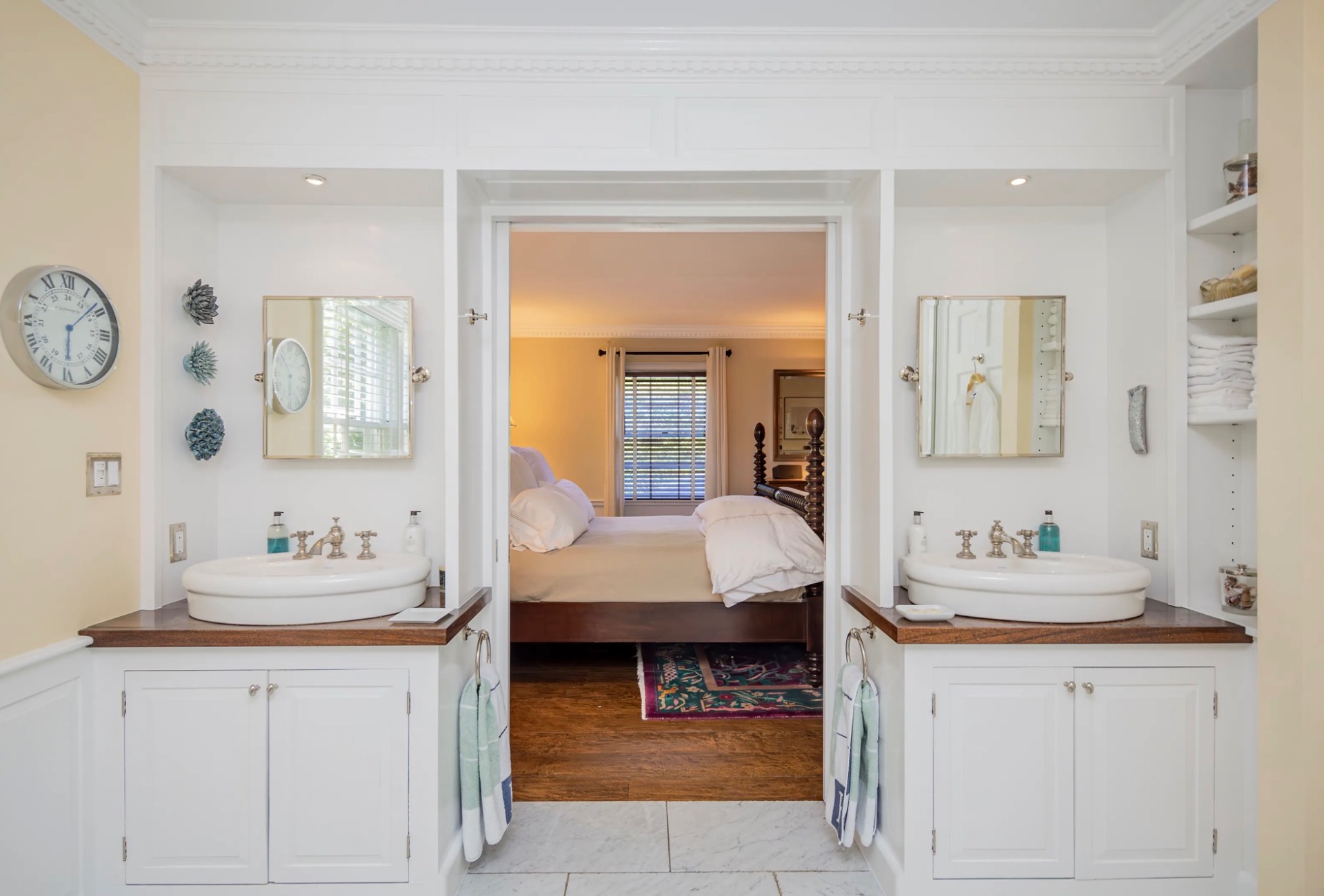 561 SAGAPONACK MAIN ST