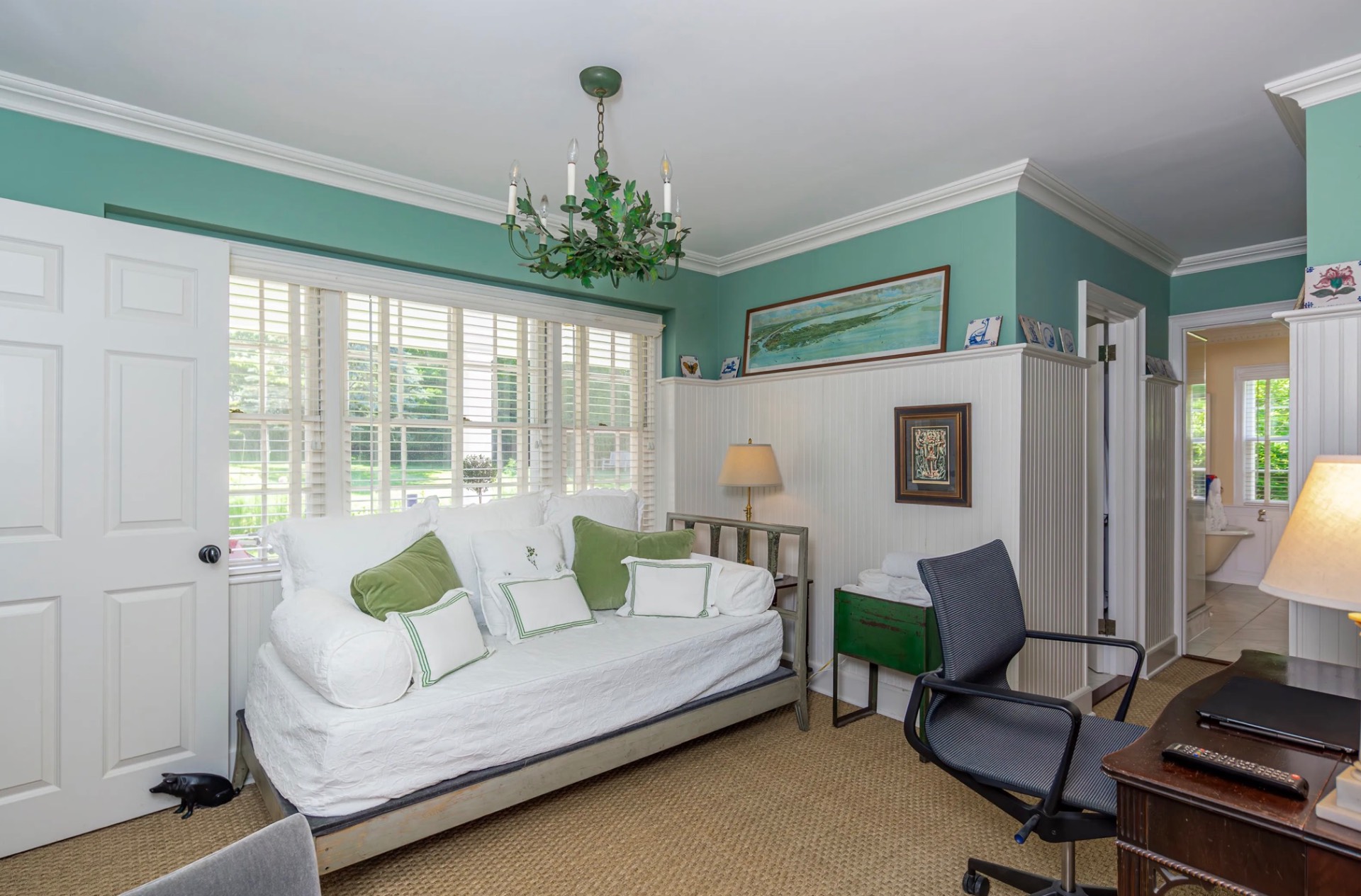 561 SAGAPONACK MAIN ST