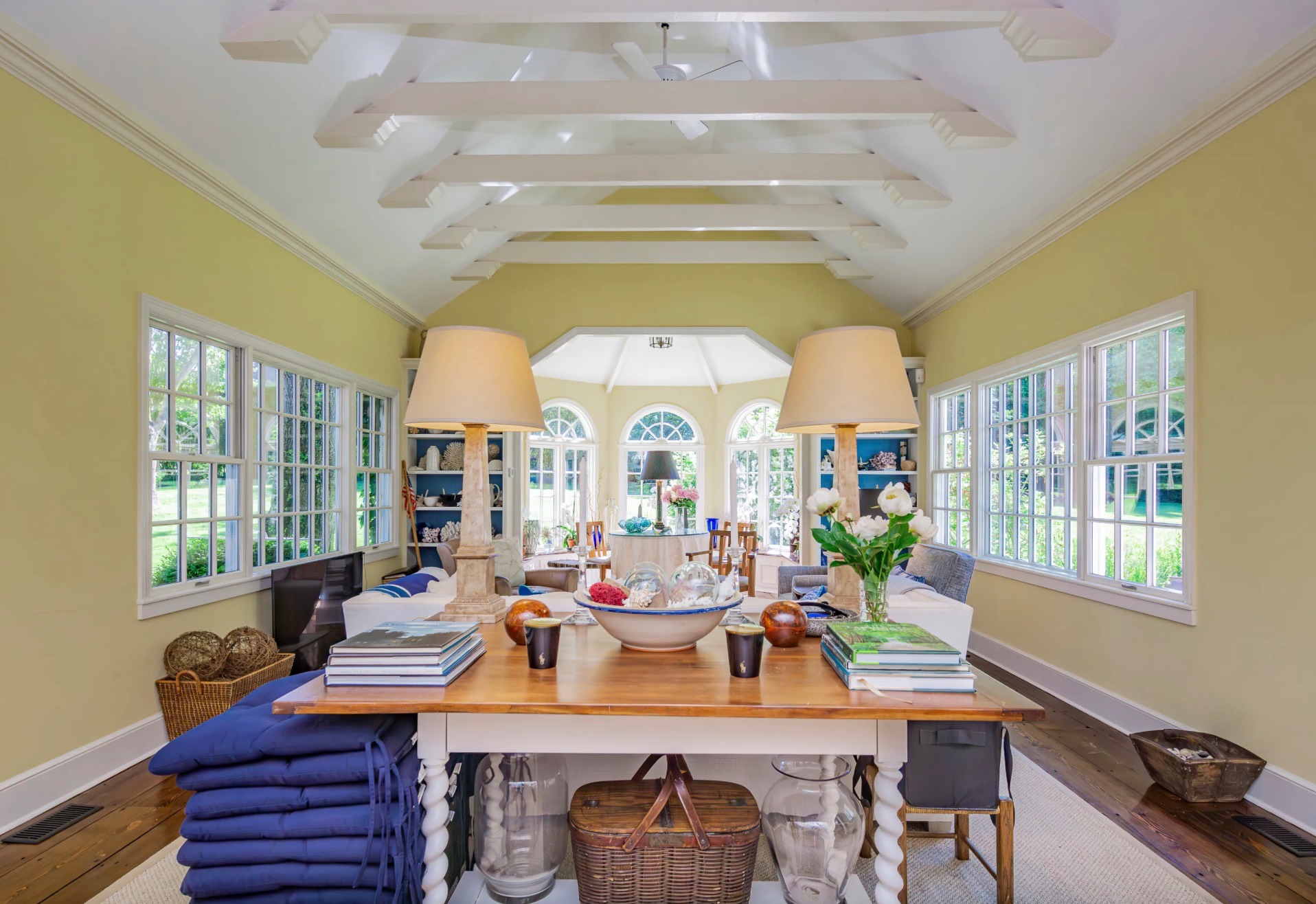 561 SAGAPONACK MAIN ST