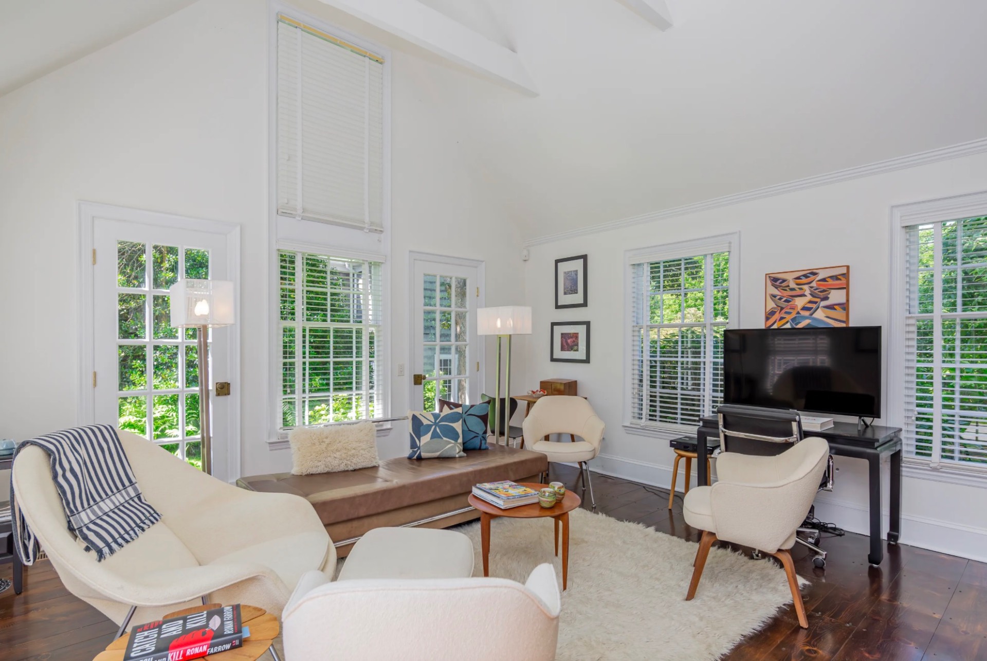 561 SAGAPONACK MAIN ST