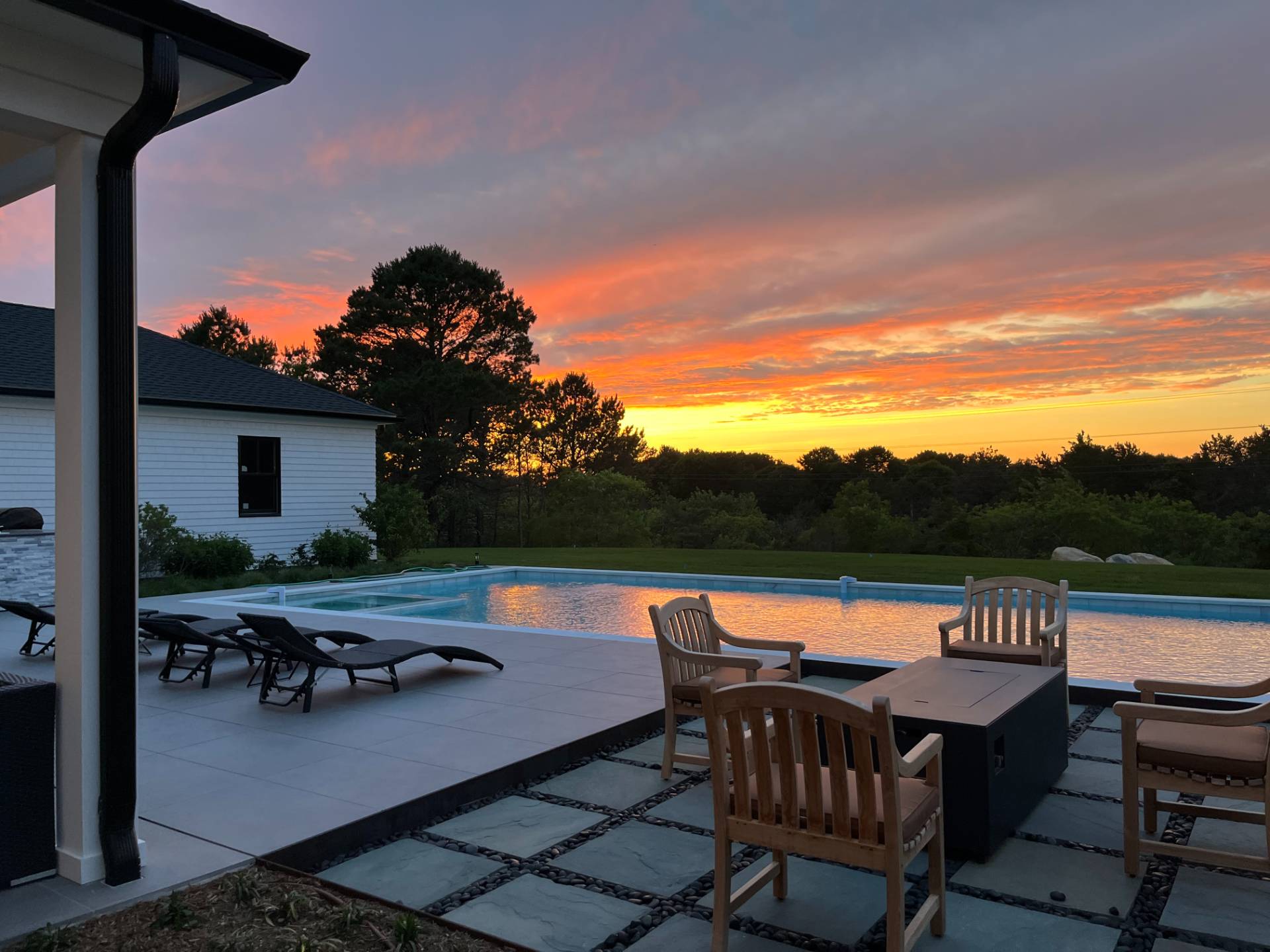 67 BLACKWATCH CT