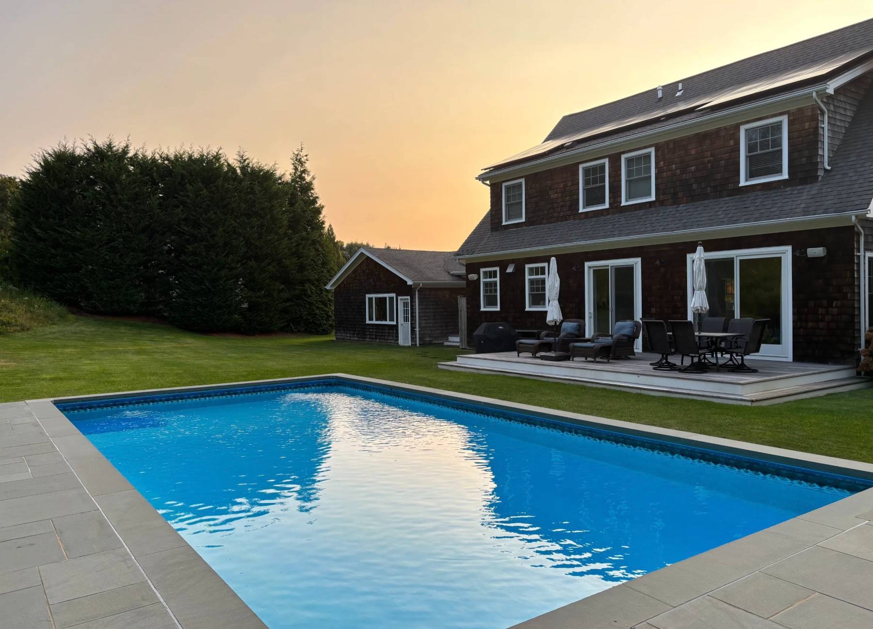 14 UNDERHILL DR