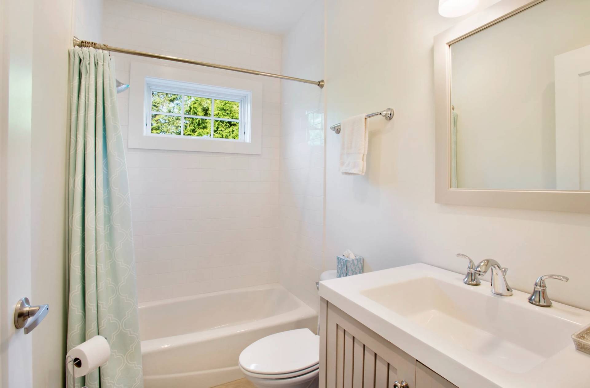 14 UNDERHILL DR