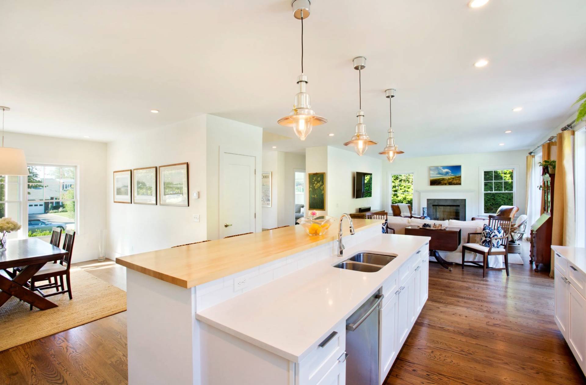 14 UNDERHILL DR