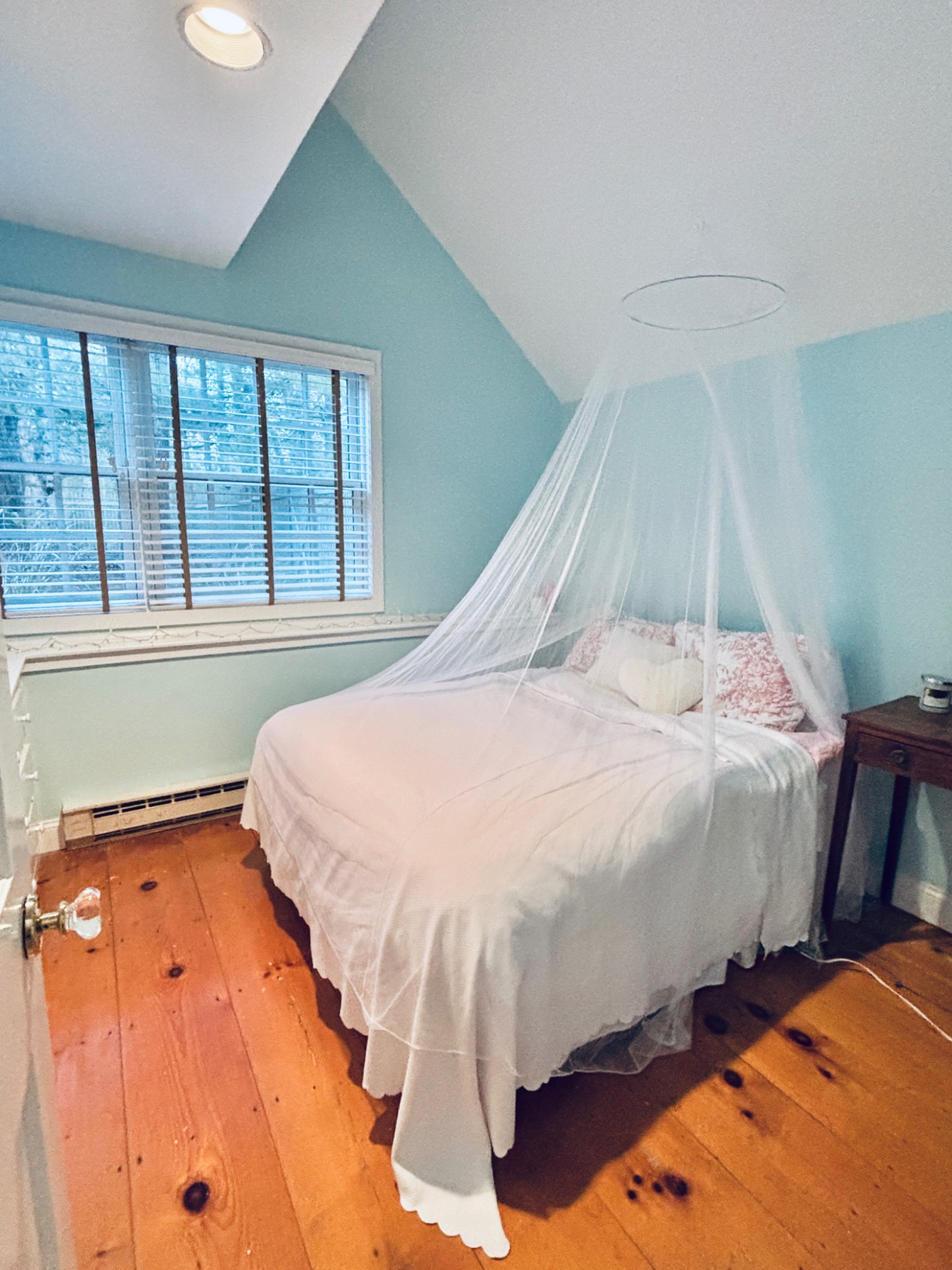 8 White Pine Rd.
