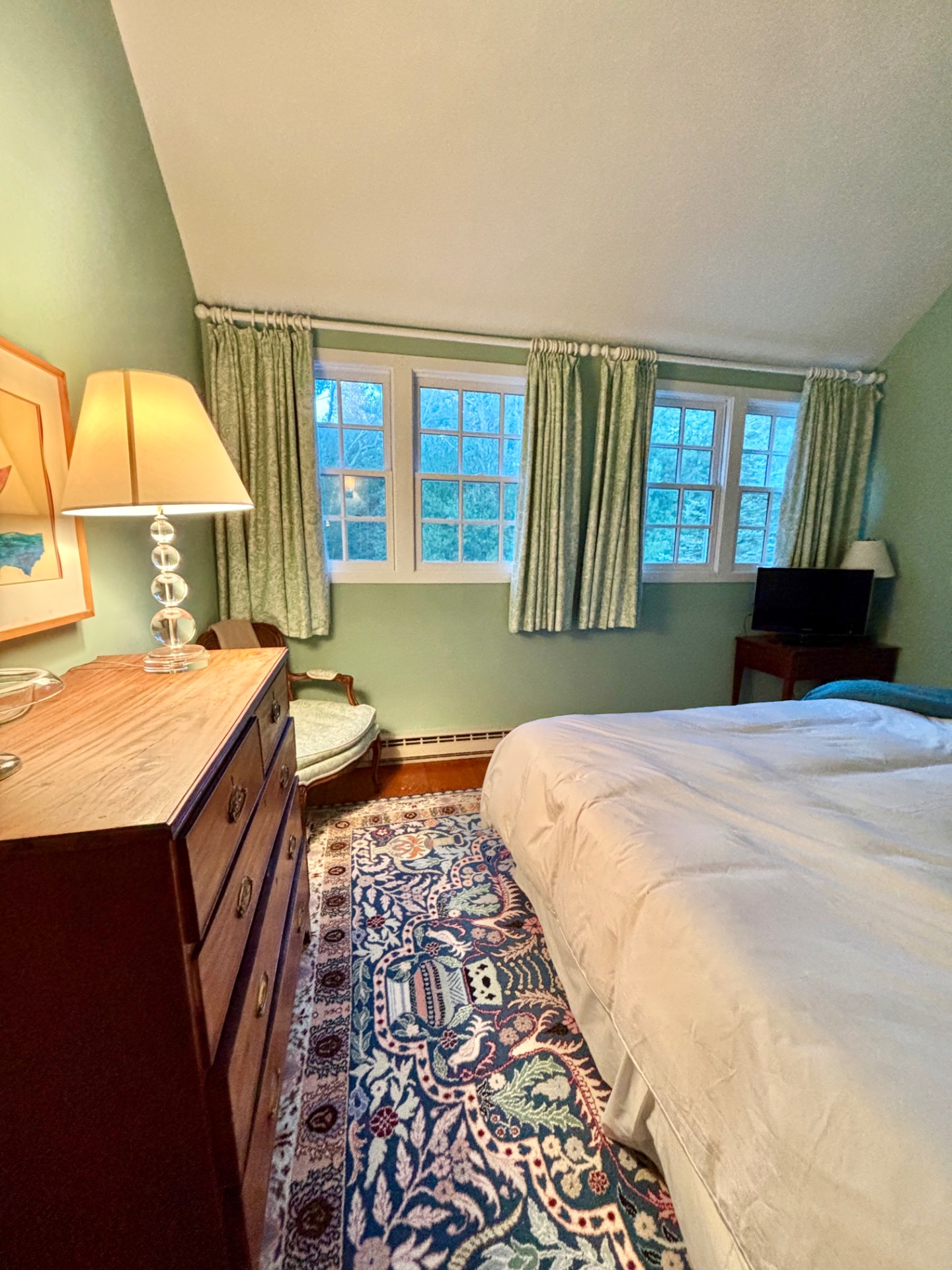 8 White Pine Rd.