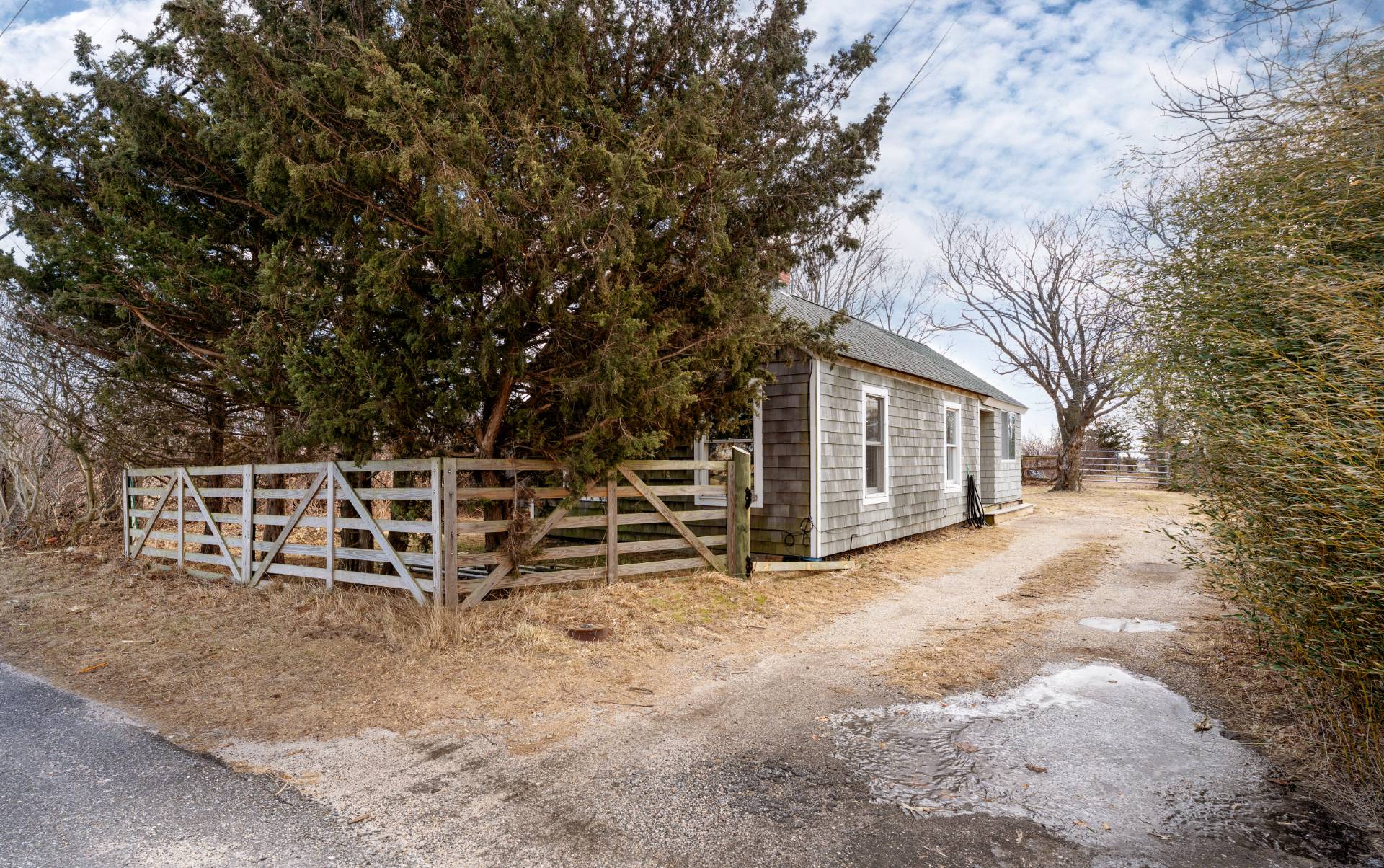 396 Reeves, Riverhead