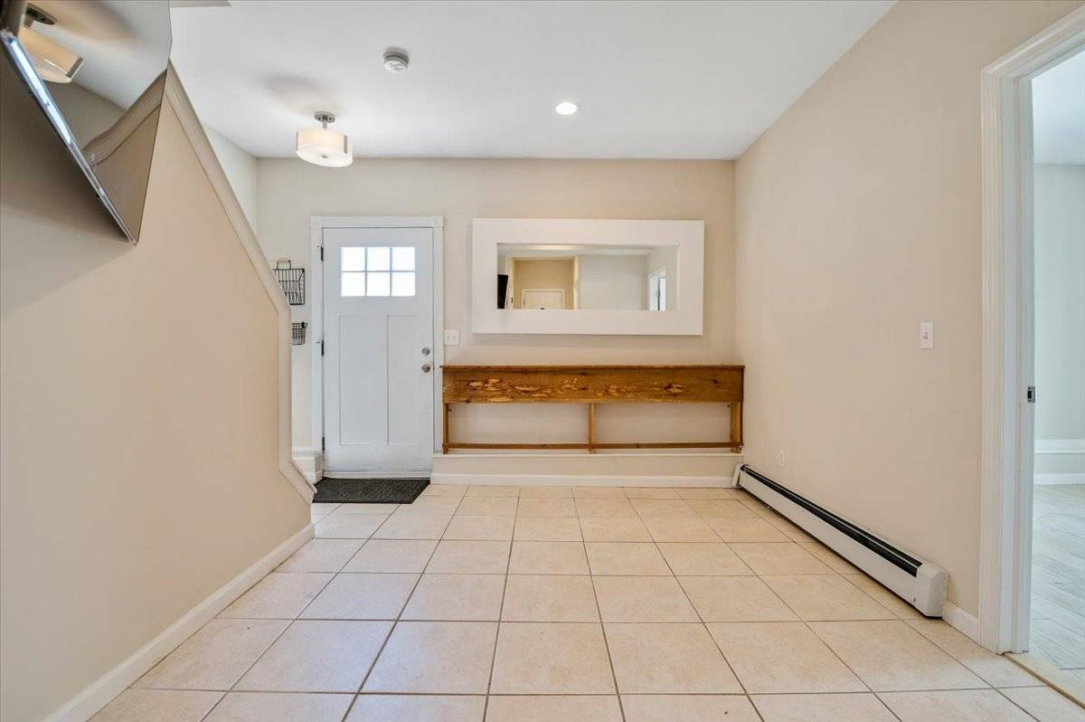 25A GARDNERS LN