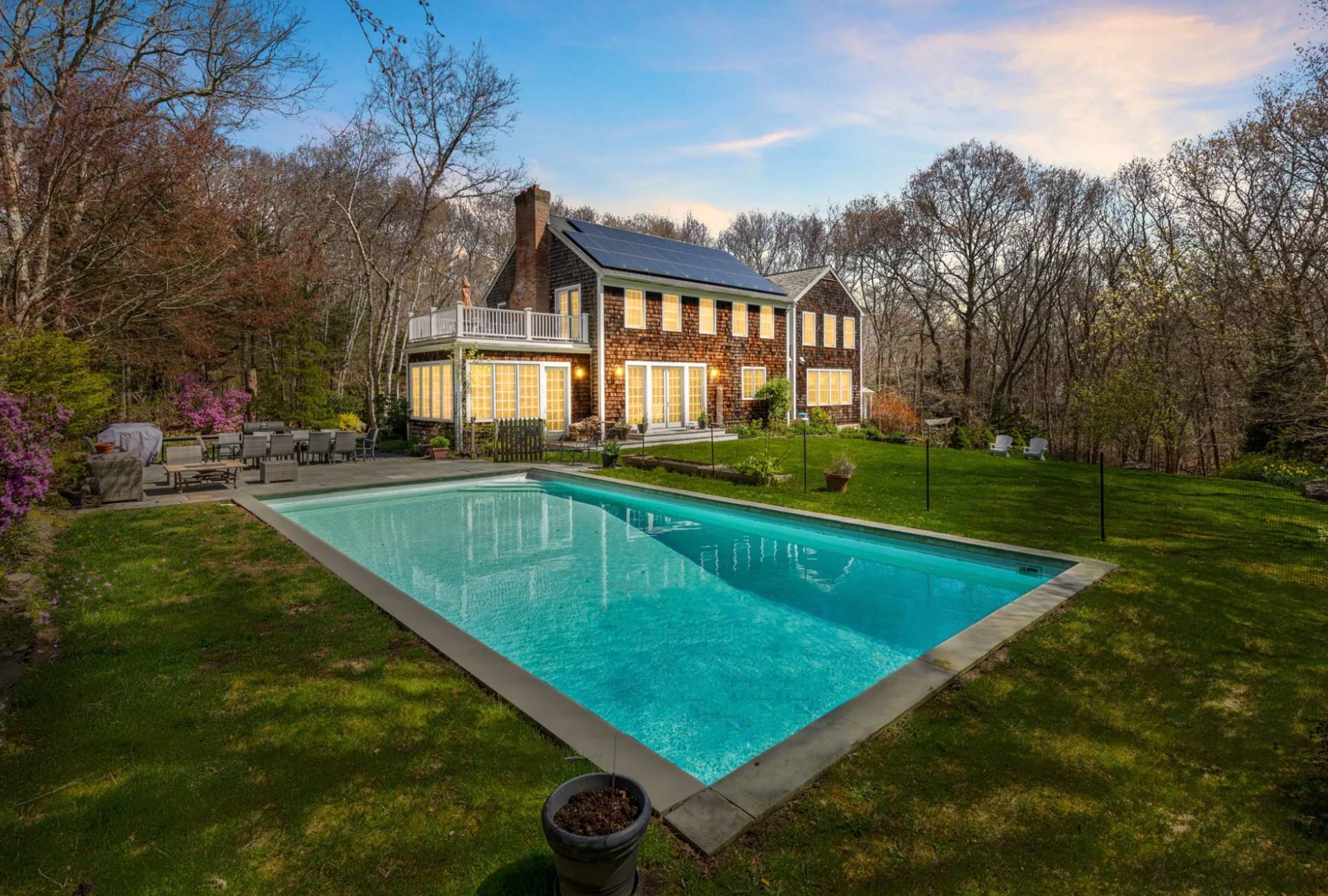 7 BRIDGE HILL LN