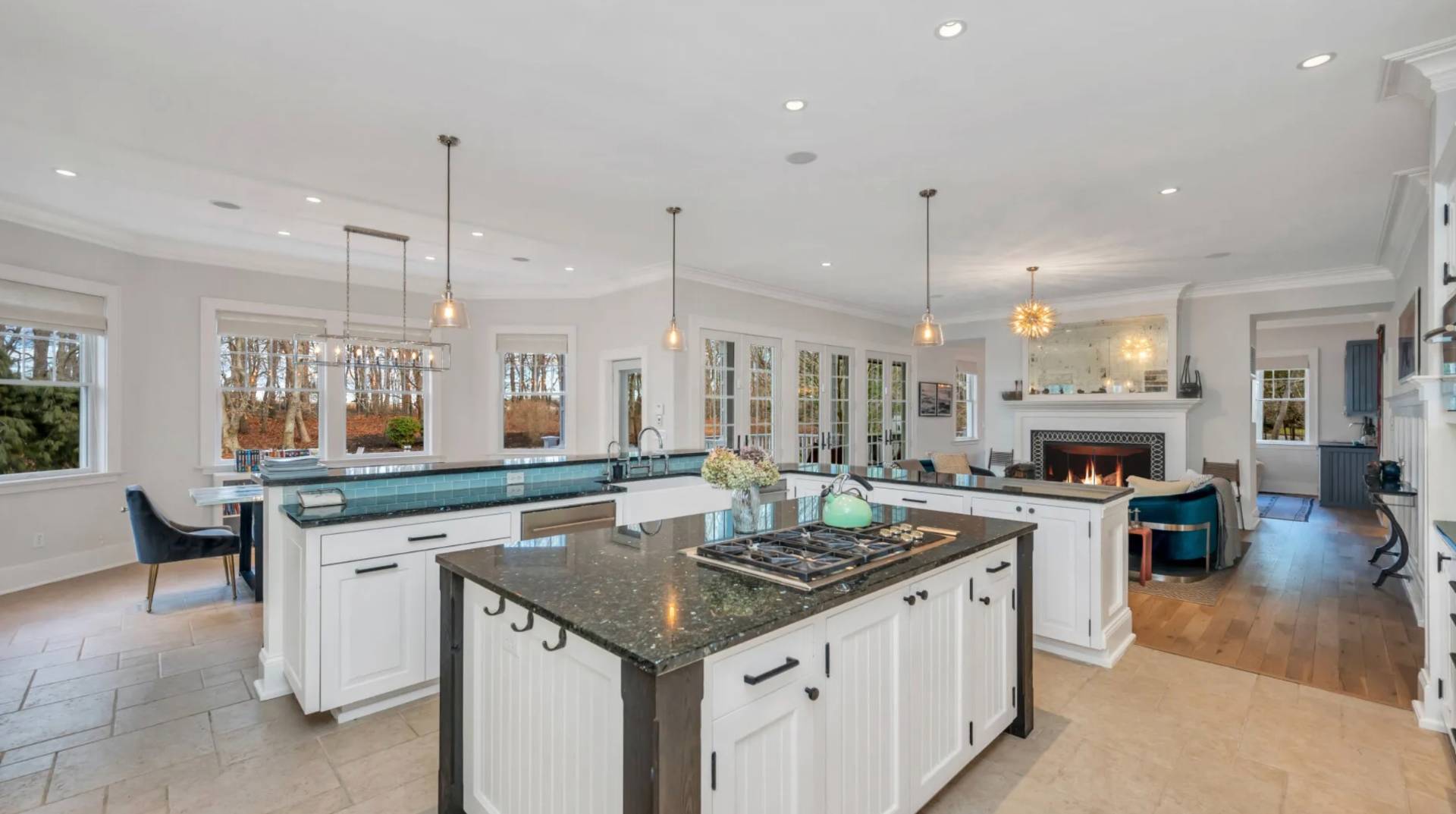 118 WATER MILL TOWD RD